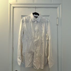 Banana Republic Men’s White Dress Shirt - Grant Fit